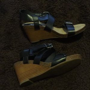 Crown Vintage black wedge sandals